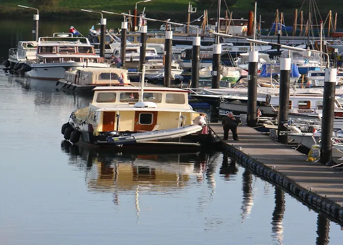 In Netherlands With Private Garden Plasmolen