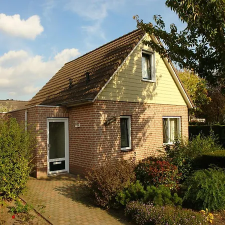 In Netherlands With Private Garden 度假居 *